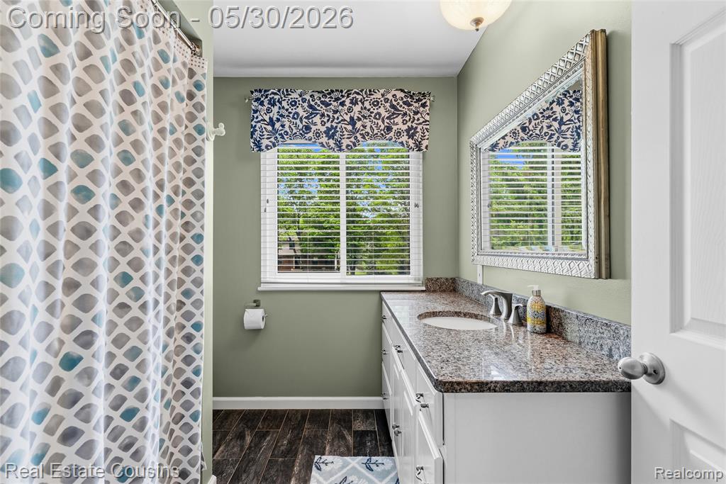 13435 Lakebrook Drive, Fenton, MI 48430 — Photo 10