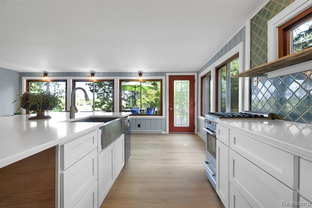 8720 River Valley Road, Brighton, MI 48116 — Photo 10