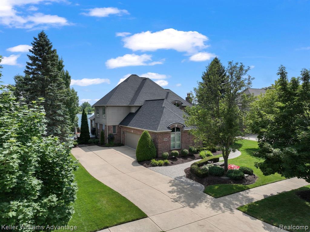 18328 Clairmont Circle E, Northville, MI 48168 — Photo 6