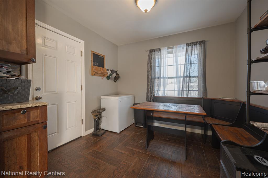 10040 Old Farm Trail, Davisburg, MI 48350 — Photo 11