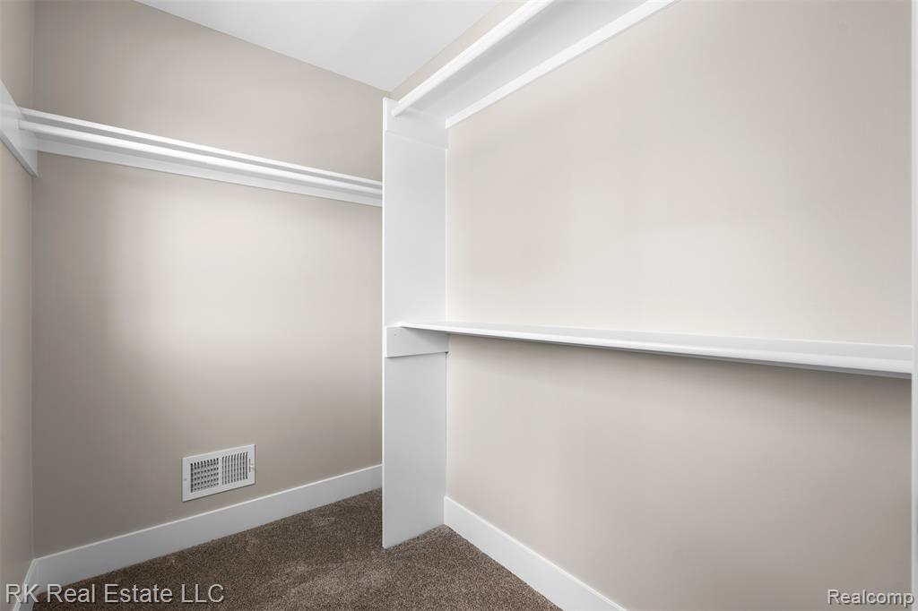 47260 Dequindre Road E, Shelby Twp, MI 48317 — Photo 27