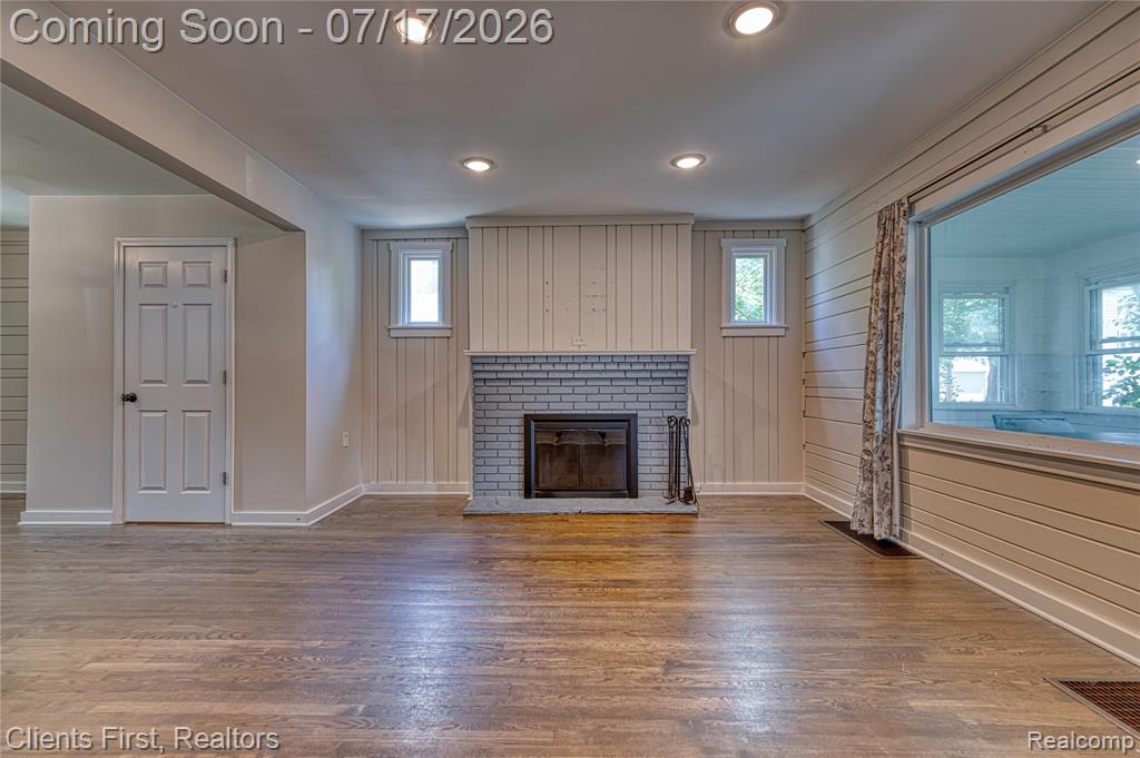 4258 Seeden Street, Waterford, MI 48329 — Photo 5