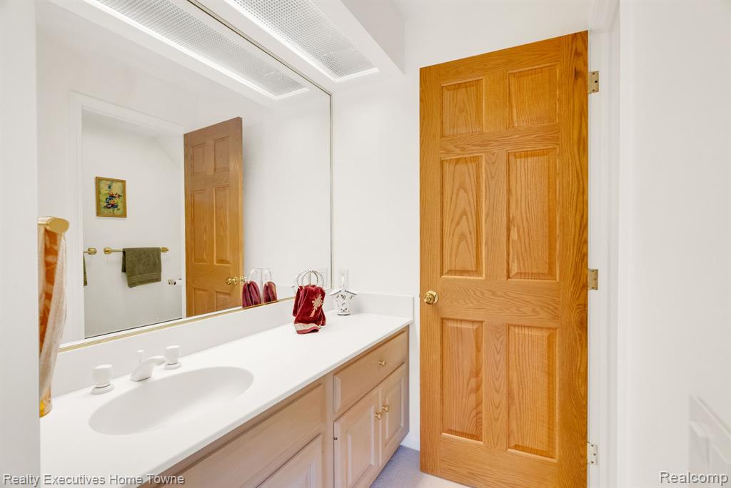 2620 Strawberry Lane, Port Huron, MI 48060 — Photo 48