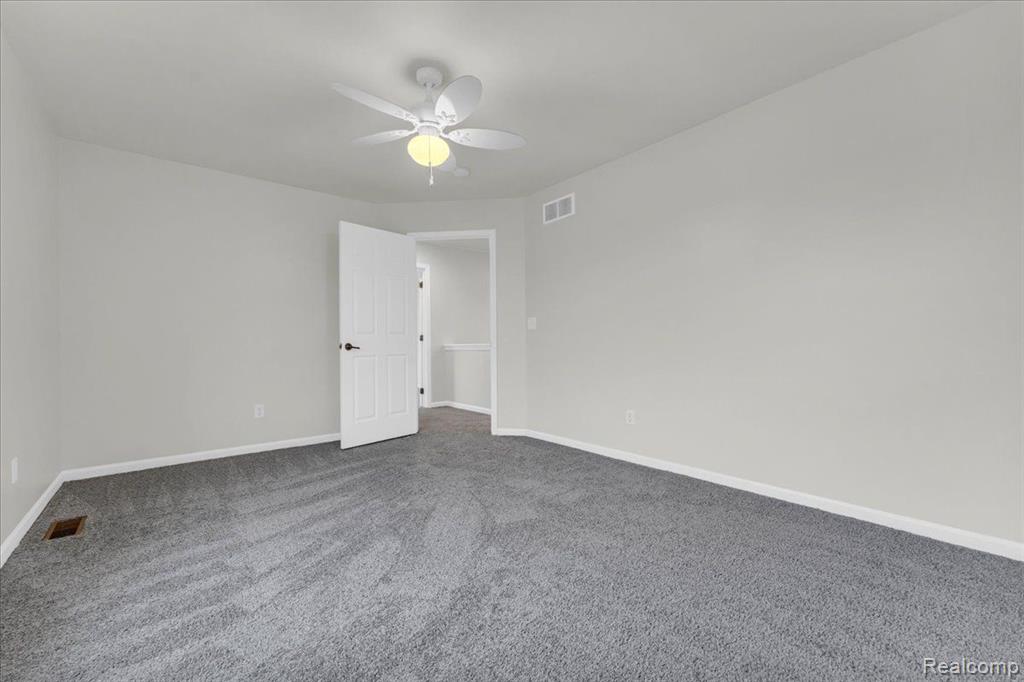 13632 COUNTRY WALK Boulevard, Van Buren, MI 48111 — Photo 32