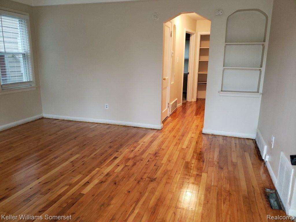 622 E 12 MILE Road, Royal Oak, MI 48073 — Photo 6