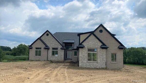 6853 John R Road, Troy, MI 48085