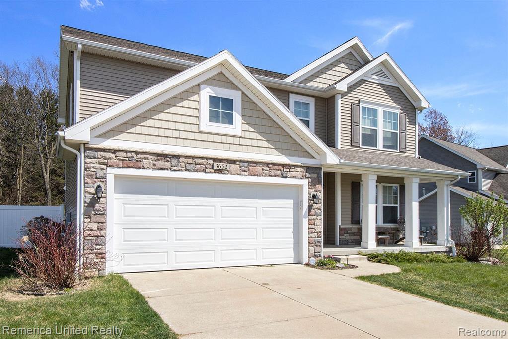 3652 AMBER OAKS Drive, Howell, MI 48855 — Photo 3