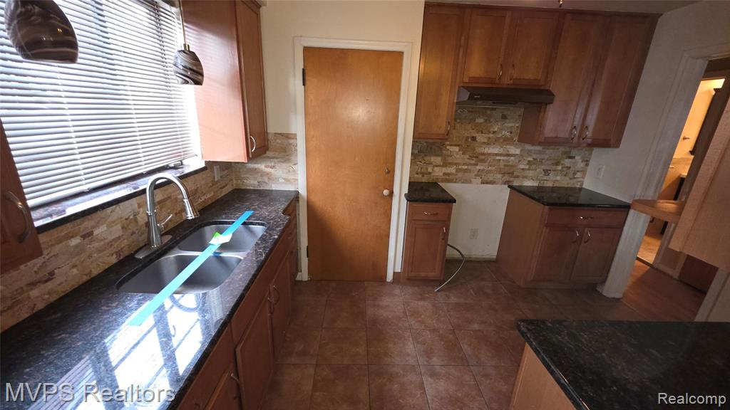 15031 Eastburn Street, Detroit, MI 48205 — Photo 19