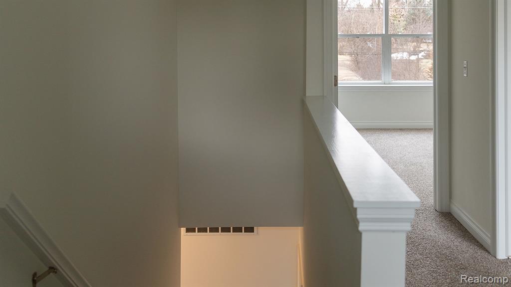 74 GUANONOCQUE Street, Auburn Hills, MI 48326 — Photo 27