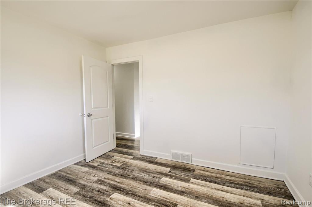 4912 SUNDALE Drive, Clarkston, MI — Photo 27