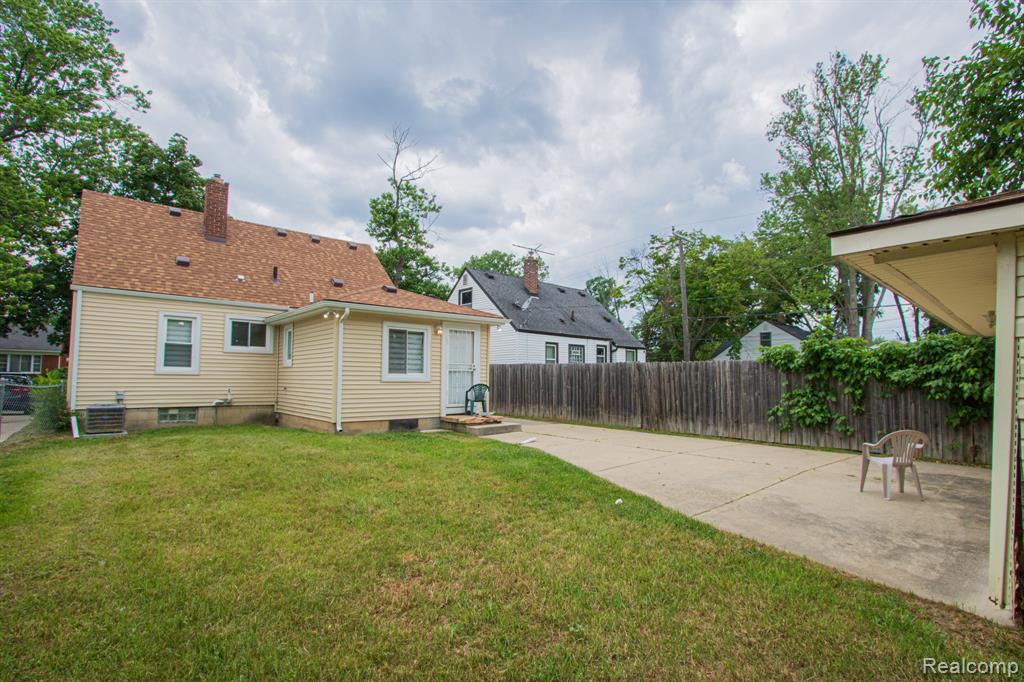 7548 Beaverland, Detroit, MI 48239 — Photo 24