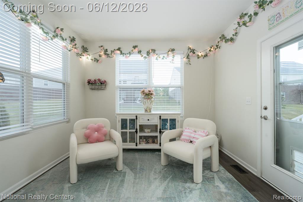 1233 Lark St, Lake Orion, MI — Photo 15