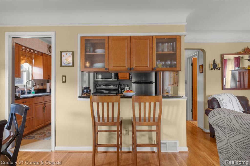 515 N WAVERLY Street, Dearborn, MI 48128 — Photo 11