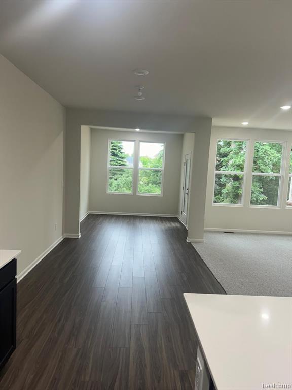 629 ADDISON Circle, Walled Lake, MI 48390 — Photo 13