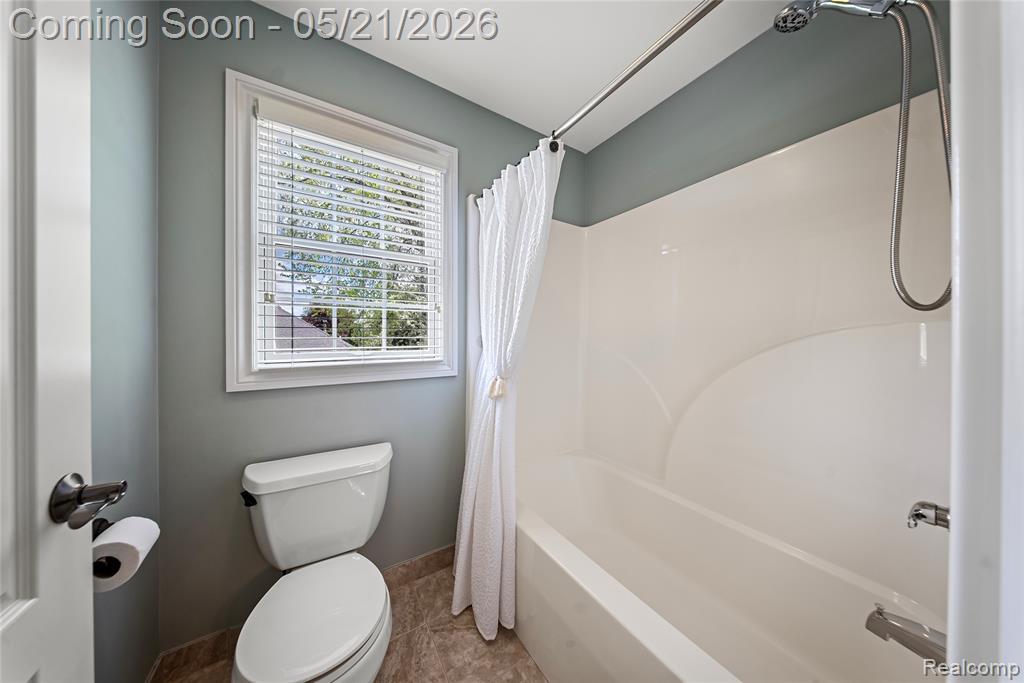 8425 Grays Drive, Grosse Ile, MI 48138 — Photo 35