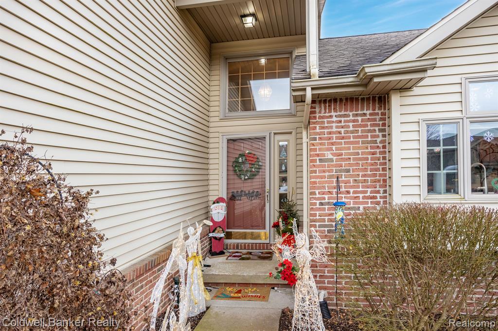 2245 Willow Tree Drive, Brighton, MI 48116 — Photo 4