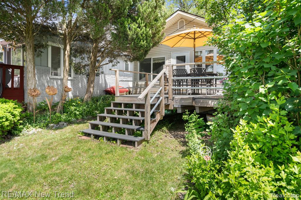 4044 Fieldview Avenue, West Bloomfield, MI 48324 — Photo 36