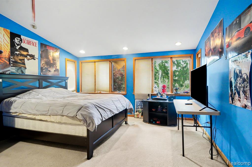 52905 Heatherway Drive, Utica, MI 48316 — Photo 16