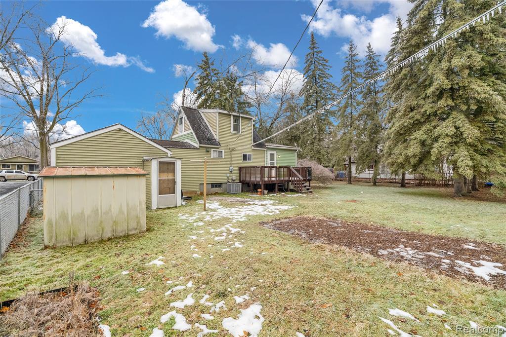 6522 Saline Drive, Waterford, MI 48329 — Photo 26