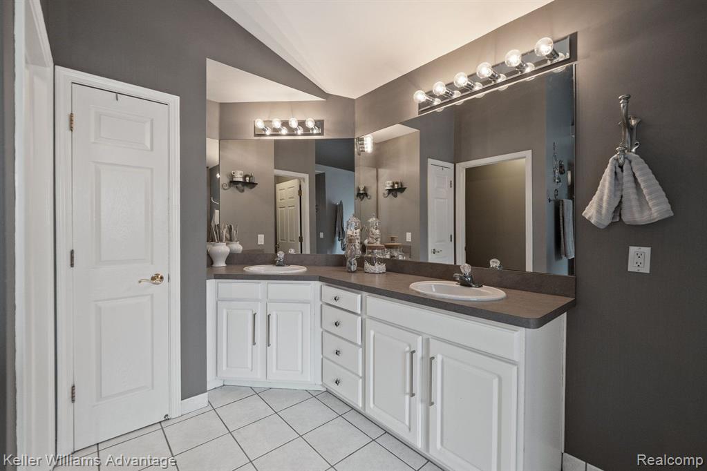 54449 Royal Troon Drive, South Lyon, MI 48178 — Photo 23