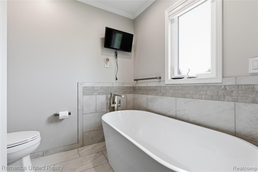 12825 Larkins Road, Brighton, MI 48114 — Photo 47