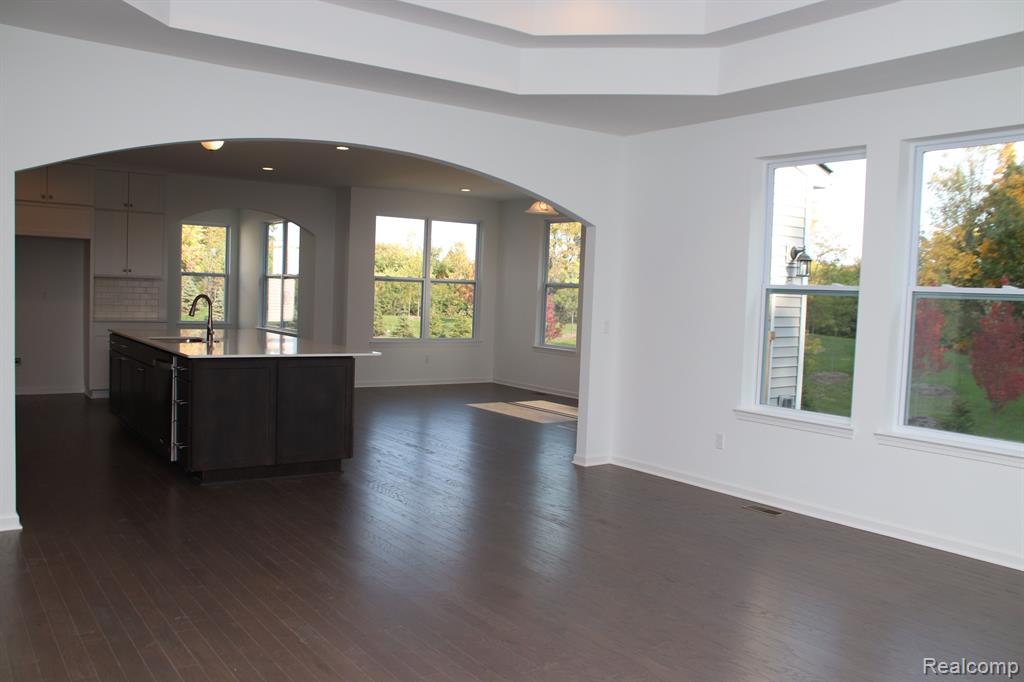 7296 Evergreen Trail, Almont, MI, 48003