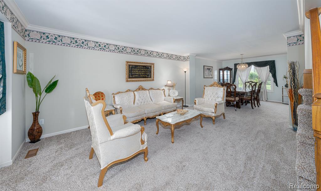 46856 GLENGARRY Boulevard, Canton, MI 48188 — Photo 14