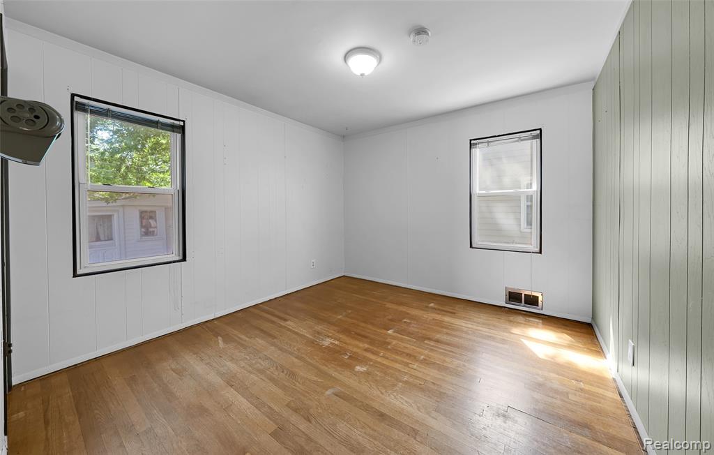 8272 Coolidge, Center Line, MI 48015 — Photo 20