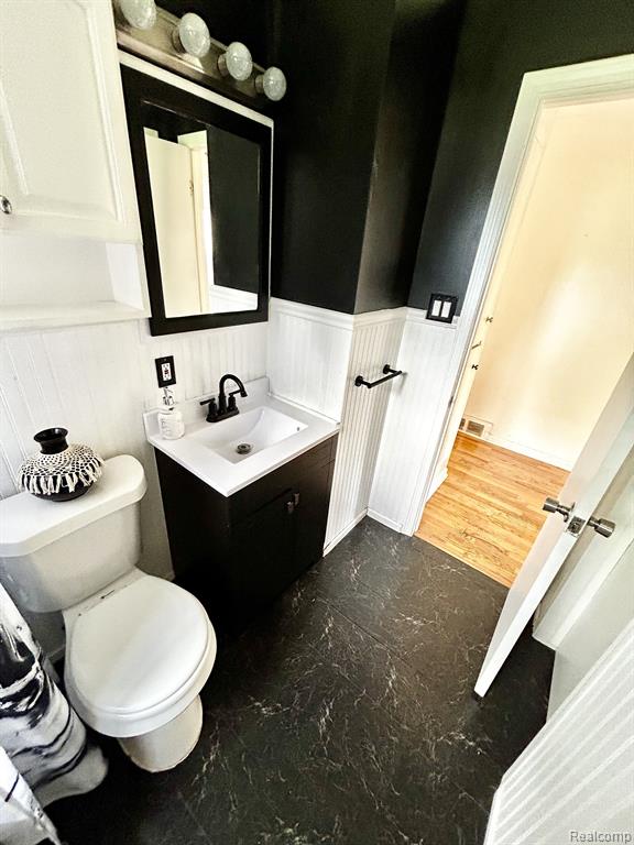 4202 BRISTOLWOOD Drive, Flint, MI 48507 — Photo 14