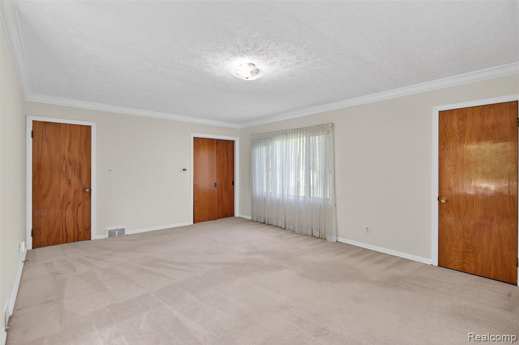 15623 Millar Road, Clinton Twp, MI 48036 — Photo 36