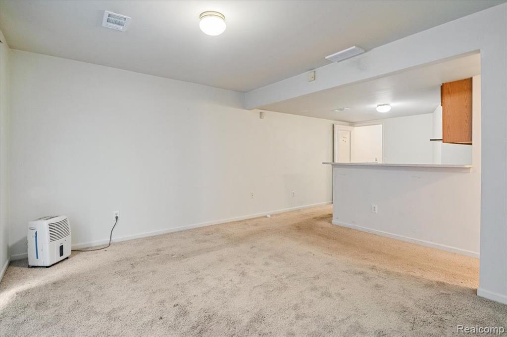 9542 Overlook Court, Grand Blanc, MI 48439 — Photo 19
