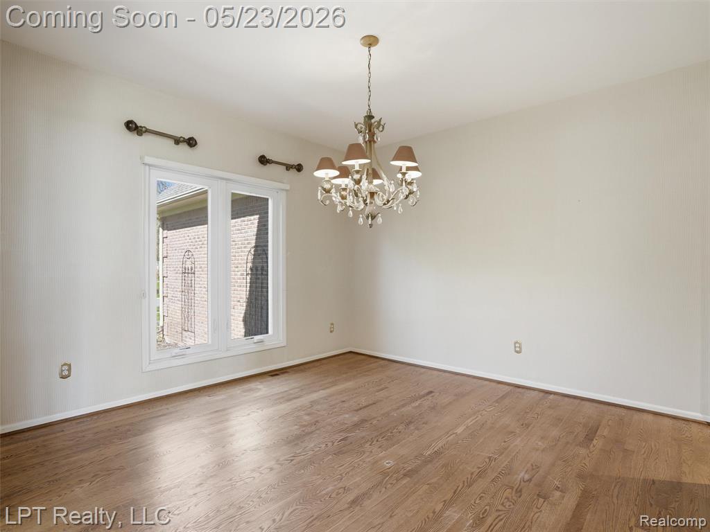 860 Troon, Highland, MI — Photo 13