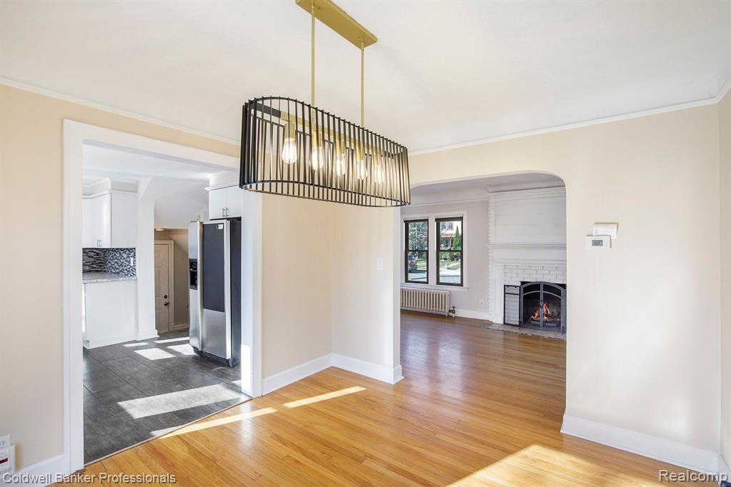 913 IRVING Avenue, Royal Oak, MI 48067 — Photo 8