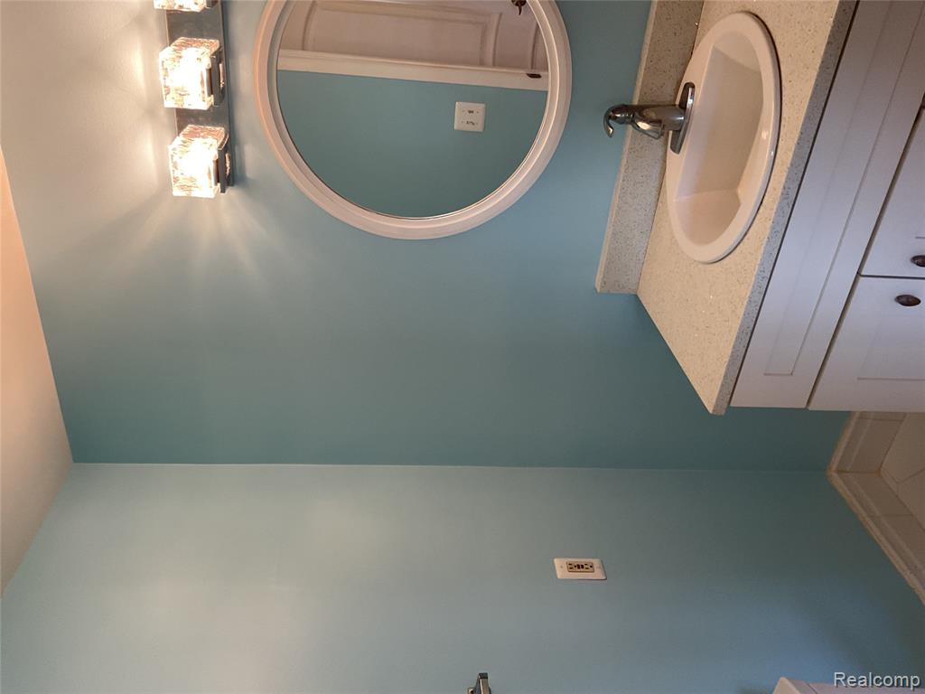 6103 Orchard Lake Road, 203, West Bloomfield, MI — Photo 23