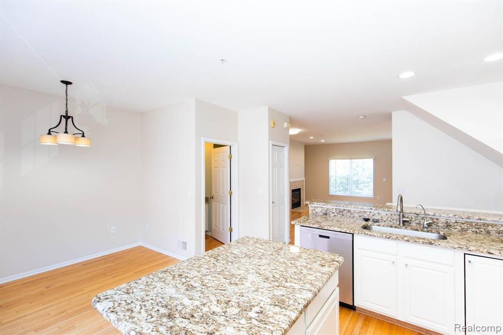 475 CHERRY ORCHARD Road, Canton, MI 48188 — Photo 13