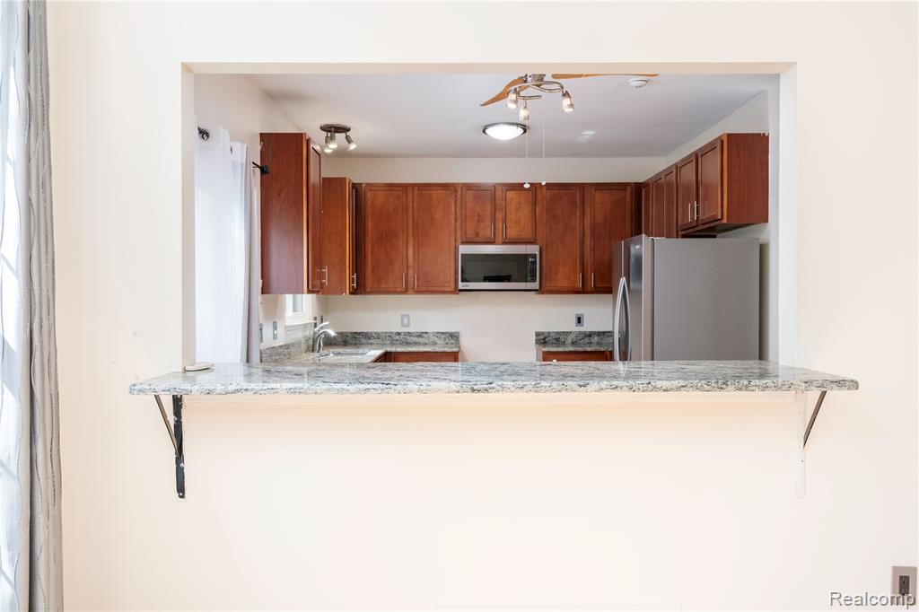 550 Concord Drive, 75, Canton, MI 48188 — Photo 7