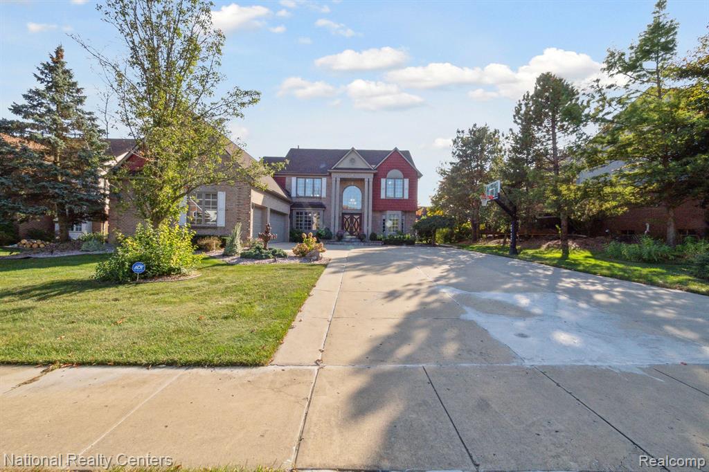 50983 WESTON Drive, Plymouth, MI 48170 — Photo 3