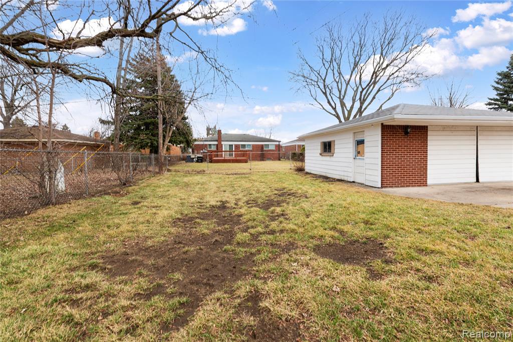 28876 Palm Beach Drive, Warren, MI 48093 — Photo 27