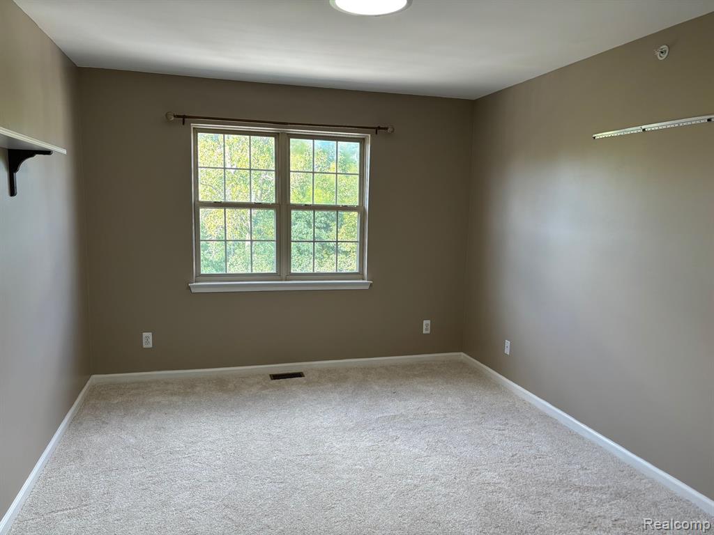 697 RIVER PARK VILLAGE Boulevard, Northville, MI 48167 — Photo 17