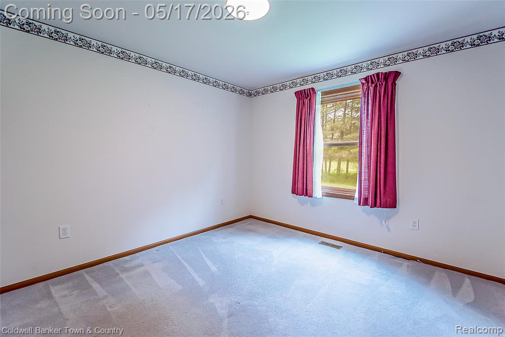 2154 Kingston Drive, Pinckney, MI 48169 — Photo 28