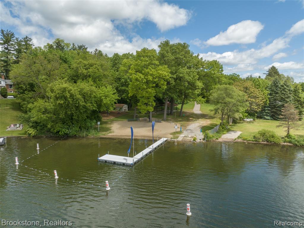 5944 WATERFORD HILL, Clarkston, MI — Photo 6