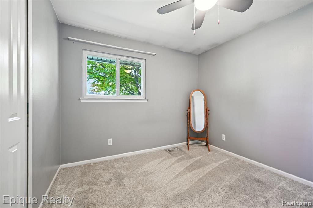 41558 Harvard Drive, Sterling Heights, MI 48313 — Photo 21