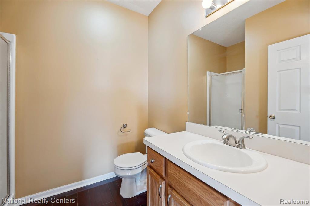 1490 FOX POINTE Circle, Ann Arbor, MI 48108 — Photo 29