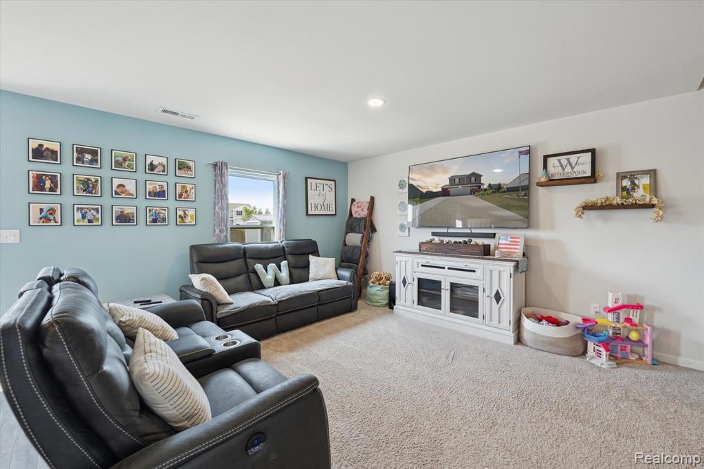 4159 Woodchuck Lane, Swartz Creek, MI 48473 — Photo 8