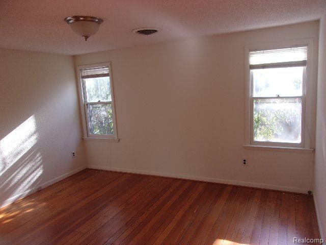 507 W LINCOLN Avenue, Royal Oak, MI 48067 — Photo 4