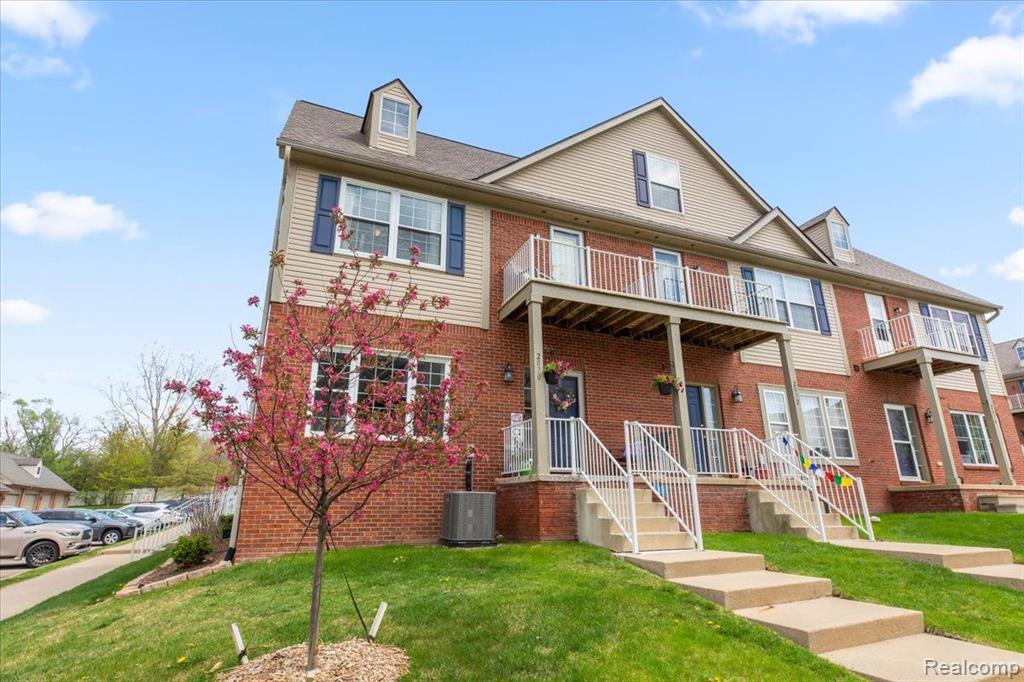 2070 Cloverly Lane, Ann Arbor, MI 48108 — Photo 25
