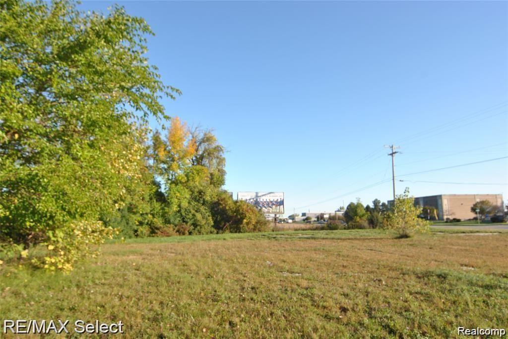 6483 BAY, Saginaw, MI 48604 — Photo 3