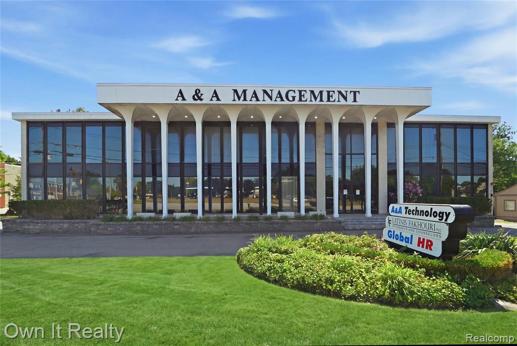26300 Telegraph Road, Southfield, MI 48033