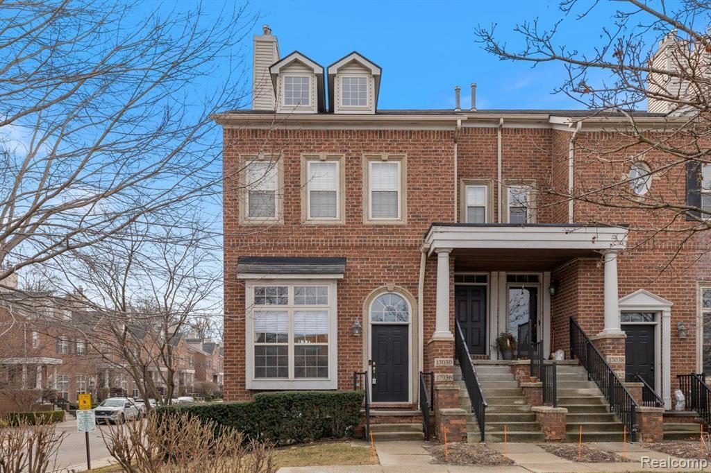 17036 FARMINGTON Road, Livonia, MI 48154 — Photo 5