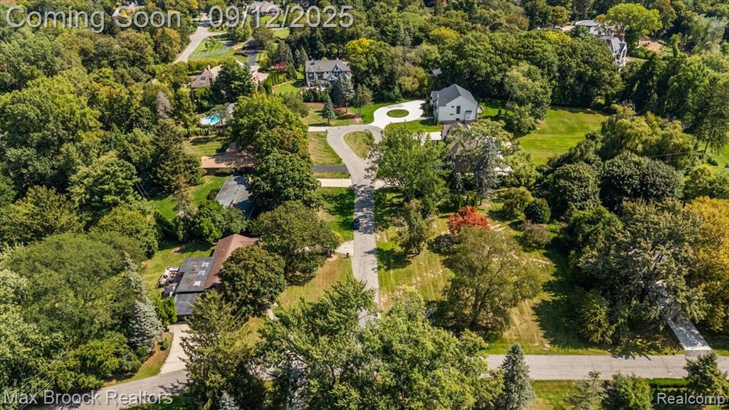 1027 Joanne Court, Bloomfield Hills, MI 48302 — Photo 25
